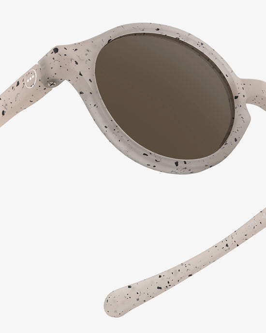 Kids Sunglasses in Ceramic Beige Speckle