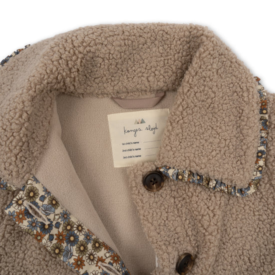 Load image into Gallery viewer, Cala Collar Frill Jacket in Oxford Tan
